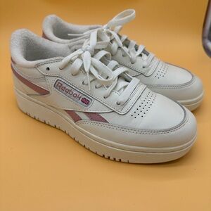 WMS Reebok Cream and Pink Sneakers size 7.5